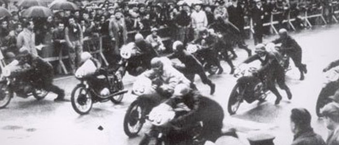 Boh! Andiamo avanti con questi bagnoli